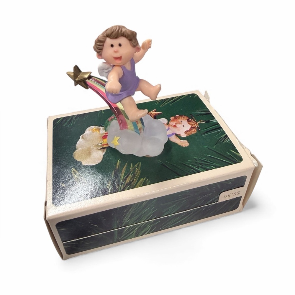 1983 Hallmark “Rainbow Angel” Keepsake Ornament with original box - Picture 2 of 12